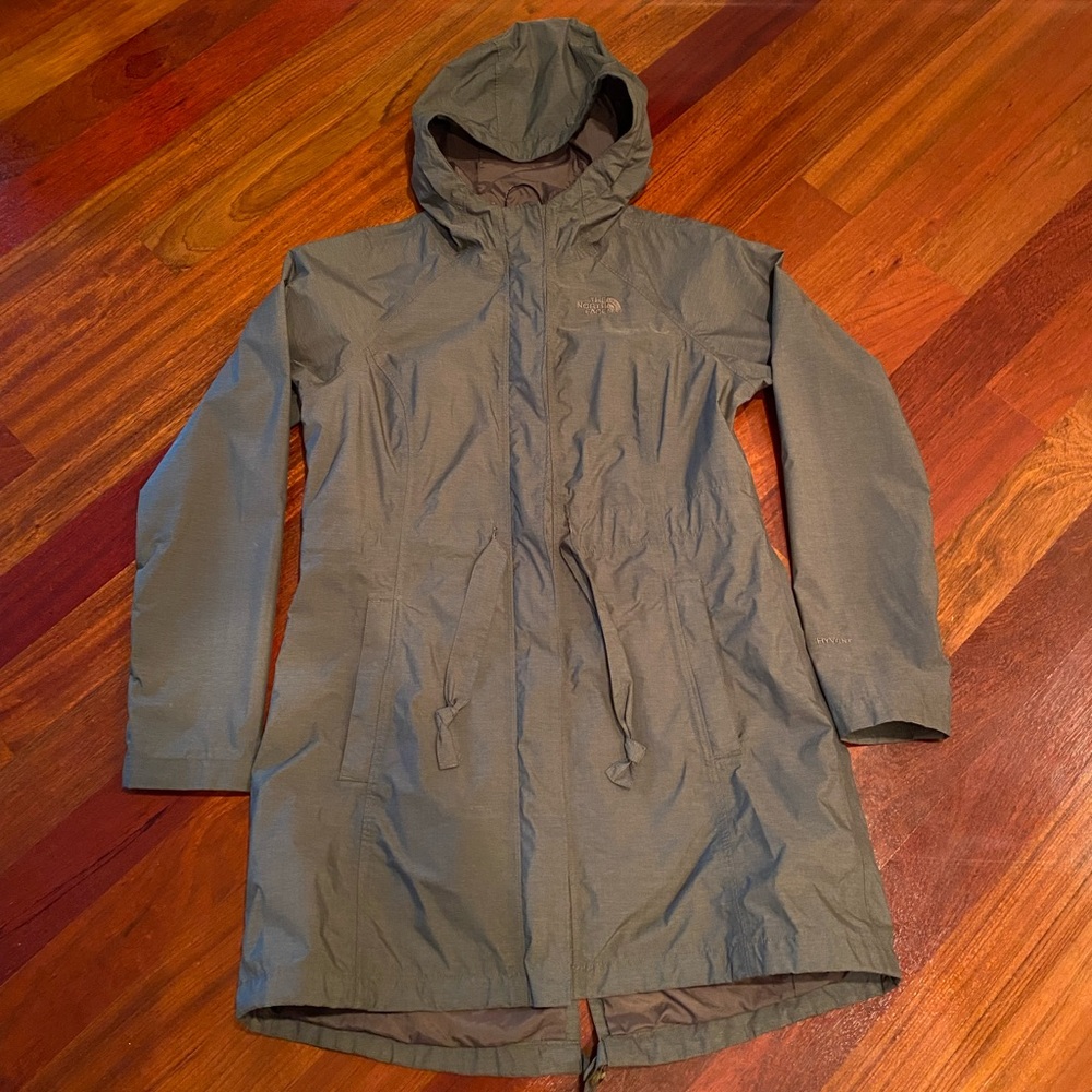 Northface Rain Coat jacket Shell Size Small in Army Green